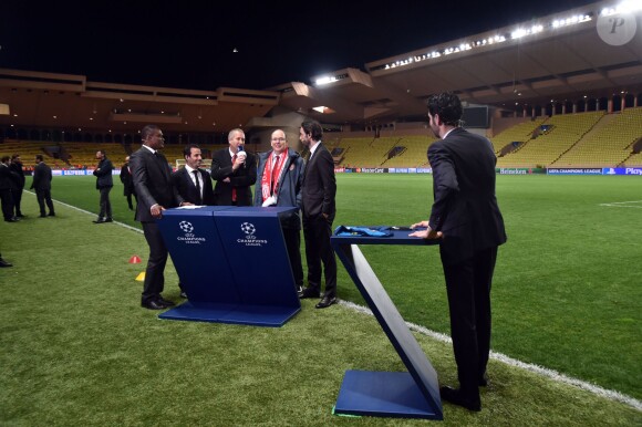 Le prince Albert II de Monaco a pu fêter avec le président de l'AS Monaco Dmitri Rybolovlev la qualification du club pour les quarts de finale de la Ligue des Champions le 17 mars 2015 au terme du huitième de finale retour contre Arsenal, en principauté.