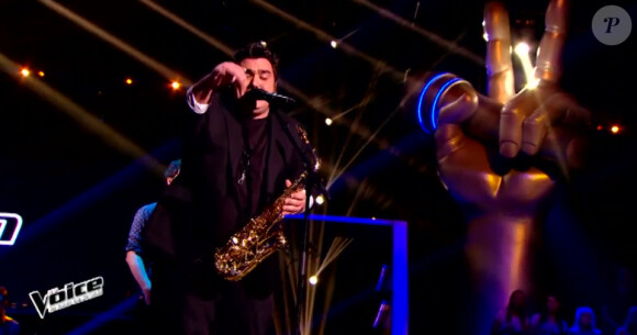 Yoann lors de l'épreuve ultime de The Voice 4, sur TF1, le samedi 21 mars 2015