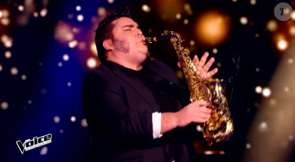 Yoann lors de l'épreuve ultime de The Voice 4, sur TF1, le samedi 21 mars 2015