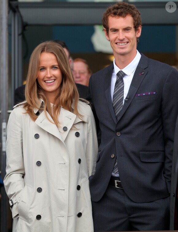 Andy Murray et Kim Sears le 23 avril 2014 à Dunblane, en Ecosse, dans l'ancienne école du tennisman.