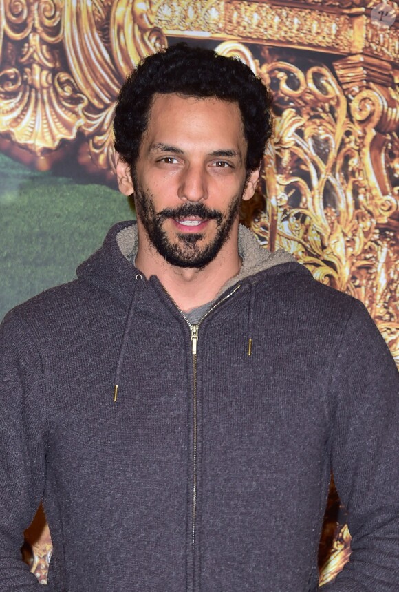 Tomer Sisley assiste à l'avant-première du film Cendrillon au Grand Rex à Paris le 22 mars 2015.