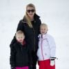 La princesse Mabel avec ses fille Luana et Zaria à Lech dans les Alpes autrichiennes le 17 février 2014