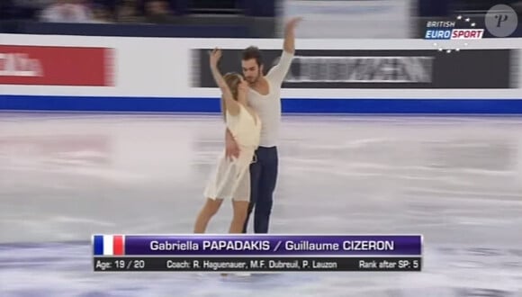Le couple Gabriella Papadakis et Guillaume Cizeron à Shanghai (Chine) le 27 mars 2015. Ils sont devenus champions du monde de danse sur glace. 