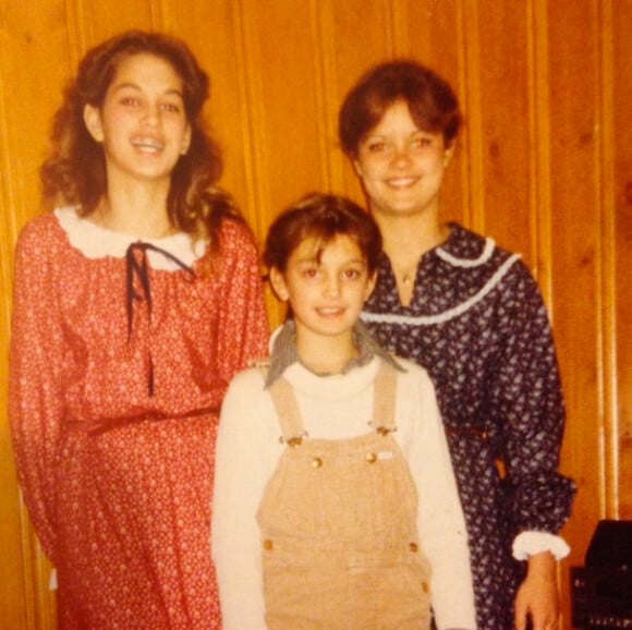 Photo de Cindy Crawford et ses soeurs Chris et Danielle. Photo publiée le 26 mars 2015.