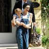 Gwen Stefani et son fils Apollo quittent la maison des parents de Gwen. Los Angeles, le 27 mars 2015.