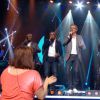 Denis Brogniart et les Magic System dans La télé chante pour le Sidaction sur France 2, le samedi 28 mars 2015.