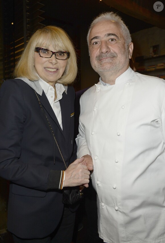 Mireille Darc et Guy Savoy - Soirée pour les 12 ans de l'Atelier du Maître Albert à Paris, le 30 mars 2015