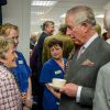 Le prince Charles en visite à l'hôpital de Tetbury dans le Gloucestershire, le 27 mars 2015