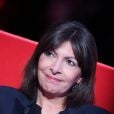 Exclusif - La maire de Paris Anne Hidalgo participe à l'enregistrement de l'émission  Le Divan  présentée par Marc-Olivier Fogiel, le 6 mars 2015. L'émission sera diffusée sur France 3 le 7 avril 2015, à 23h15.