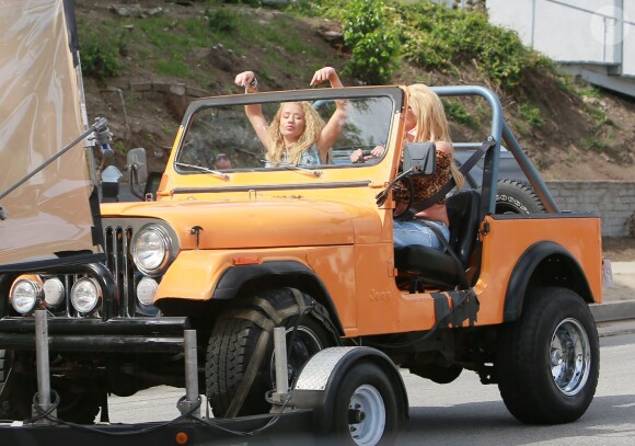 Britney Spears et Iggy Azalea sur le tournage de leur nouveau clip à Studio City, le 9 avril 2015.