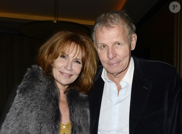 Exclusif - Clémentine Célarié et Patrick Poivre d'Arvor - Dîner pour fêter les 60000 spectateurs de la pièce "Le Joueur d'échecs" au restaurant "Victoria Club" à Paris le 2 février 2015