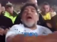Diego Maradona craque : Gifles et coups de pied après un match... pour la paix