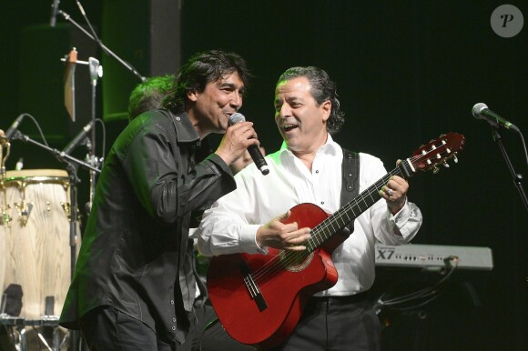Mounin et Chico. Chico & The Gypsies en concert à l'Olympia à Paris, le 15 avril 2014.