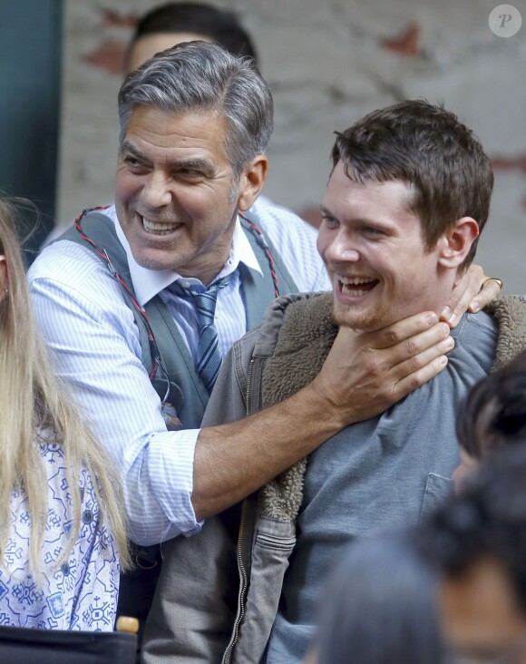 George Clooney sur le tournage du film " Money Monster " de Jodie Foster à New York Le 18 Avril 2015