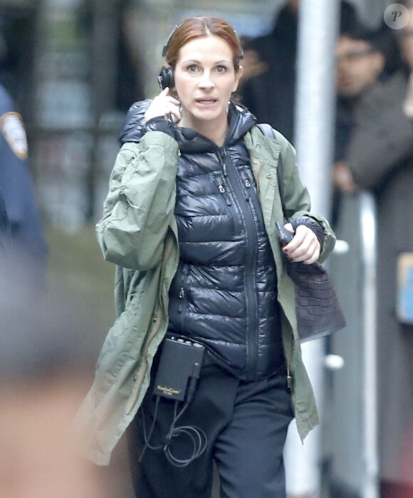 George Clooney, Amal Clooney et Julia Roberts sur le tournage du film " Money Monster " de Jodie Foster à New York Le 18 Avril 2015 