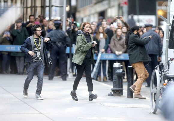 George Clooney, Amal Clooney et Julia Roberts sur le tournage du film " Money Monster " de Jodie Foster à New York Le 18 Avril 2015 