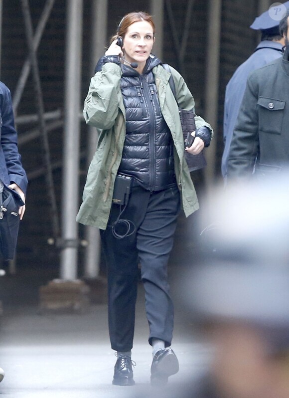 George Clooney, Amal Clooney et Julia Roberts sur le tournage du film " Money Monster " de Jodie Foster à New York Le 18 Avril 2015 