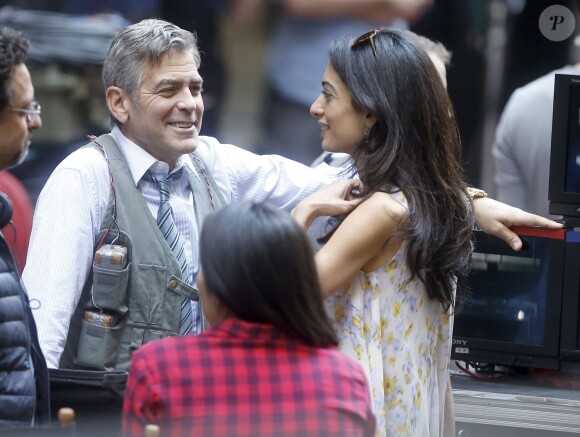 George Clooney, Amal Clooney et Julia Roberts sur le tournage du film " Money Monster " de Jodie Foster à New York Le 18 Avril 2015 