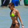 Katie Cassidy se baigne sur une plage de Miami. Le 18 avril 2015.
