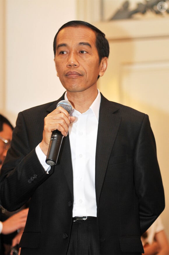 Joko Widodo tient une conférence de presse le 13 octobre 2014 à Jakarta