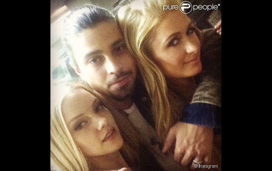  Elle Evans, la nouvelle petite-copine de Matthew Bellamy avec Paris Hilton sur Instagram le 20 novembre 2014  