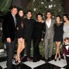 Bruce et Kendall Jenner, Rob Kardashian, Kris Jenner, Scott Disick, Kourtney et Kim Kardashian, Kylie Jenner et le petit Mason (fils de Kourtney et Scott) à Los Angeles. Décembre 2011.