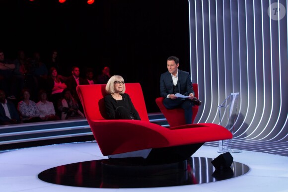Exclusif - Enregistrement de l'émission Le Divan présentée par Marc-Olivier Fogiel avec Mireille Darc en invitée. Programme diffusé le 28 avril 2015.