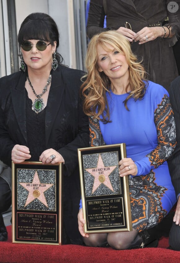 Ann et Nancy Wilson dévoilent leurs étoiles sur le Hollywood Walk of Fame à Hollywood, Los Angeles, le 25 septembre 2012