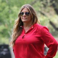 Nicole Eggert : Endettée, l'ex-star d'Alerte à Malibu doit vendre sa maison...