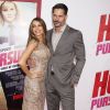 Sofia Vergara et son fiancé Joe Manganiello à la première de "Hot Pursuit" à Hollywood, le 30 avril 2015.