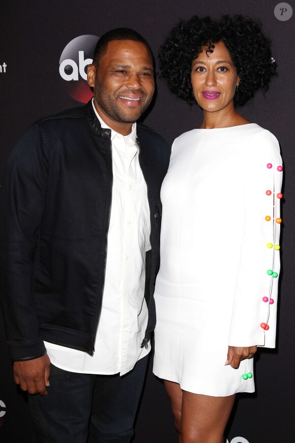 Anthony Anderson et Tracee Ellis Ross - Photocall de la soirée "2015 ABC upfront" au Lincoln Center à New York. Le 12 mai 2015