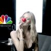 Heidi Klum fait la promotion du "Red Nose Day", un téléthon américain visant à récolter des fonds pour des enfants ou jeunes adultes vivant dans la pauvreté, à travers un clip vidéo. L'événement aura lieu le 21 mai 