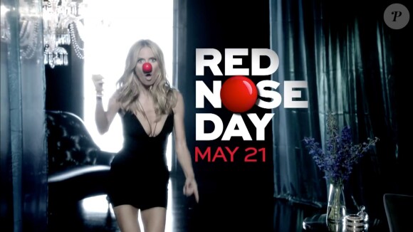 Heidi Klum fait la promotion du "Red Nose Day", un téléthon américain visant à récolter des fonds pour des enfants ou jeunes adultes vivant dans la pauvreté, à travers un clip. L'événement aura lieu le 21 mai 