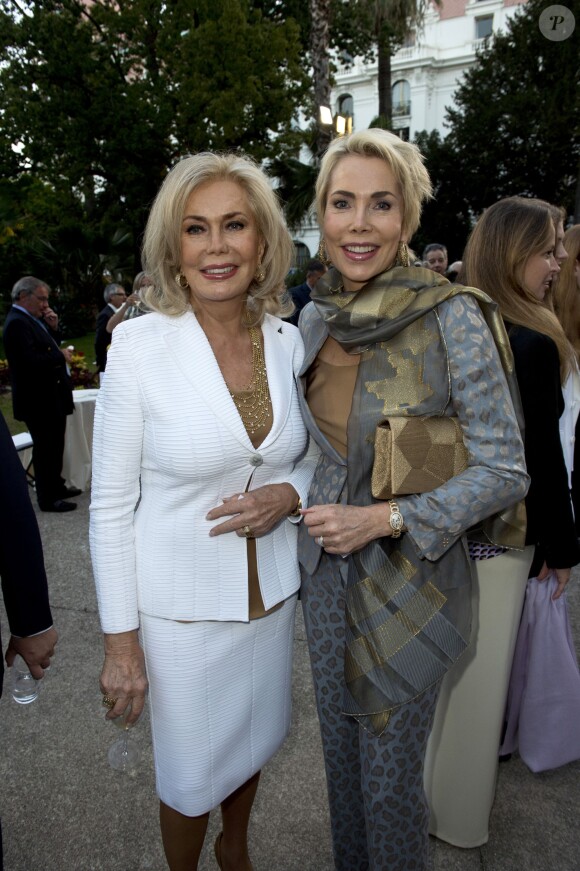 Exclusif - Gabriele Inaara Begum Aga Khan et sa mere Renate Thyssen-Henne découvrent les peintures de Sylvester Stallone lors de l'expo Real Love Paintings 1975-2015, à la Galerie Contemporaine du Musée de Nice, le 16 mai 2015.