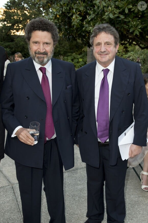 Exclusif - Philip et Spyros Niarchos découvrent les peintures de Sylvester Stallone lors de l'expo Real Love Paintings 1975-2015, à la Galerie Contemporaine du Musée de Nice, le 16 mai 2015.