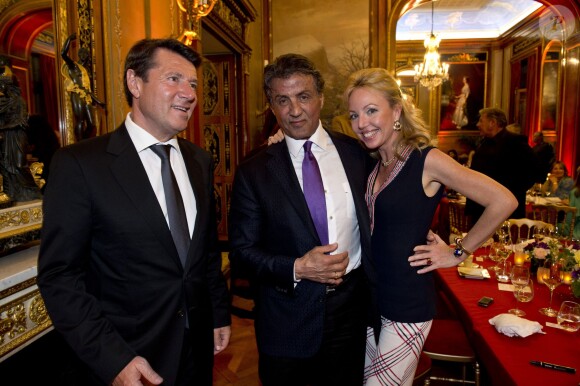 Sylvester Stallone présente ses peintures lors de l'expo Real Love Paintings 1975-2015, à la Galerie Contemporaine du Musée de Nice, le 16 mai 2015.