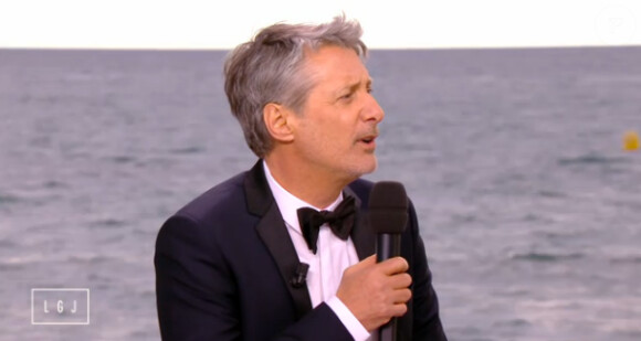 Antoine de Caunes, le 17 mai 2015, dans Le Grand Journal à Cannes