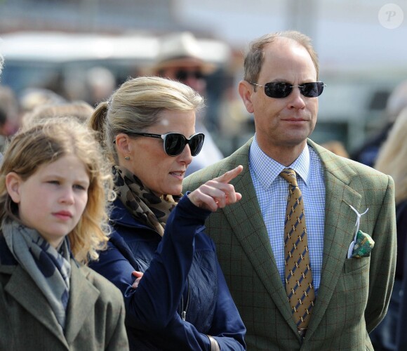 Le prince Edward, comte de Wessex, la comtesse Sophie de Wessex et Lady Louise Windsor au Royal Windsor Horse Show le 16 mai 2015