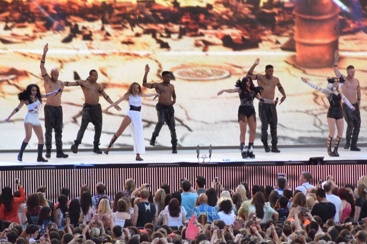 Vidéo Little Mix Concerts lors du Summertime Ball à Londres, le 21