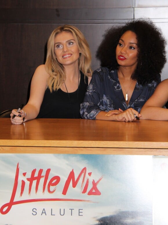Le groupe Little Mix dédicace son album "Salute" à "Barnes & Noble" à Los Angeles, le 14 février 2014  