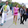 Clothilde de Bernardi et son compagnon Brahim Asloum après son second tour des qualifications de Roland-Garros, le 21 mai 2015 à Paris