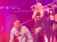 Britney Spears : Le beau motard de 'Toxic' devient son esclave sexuel sur scène