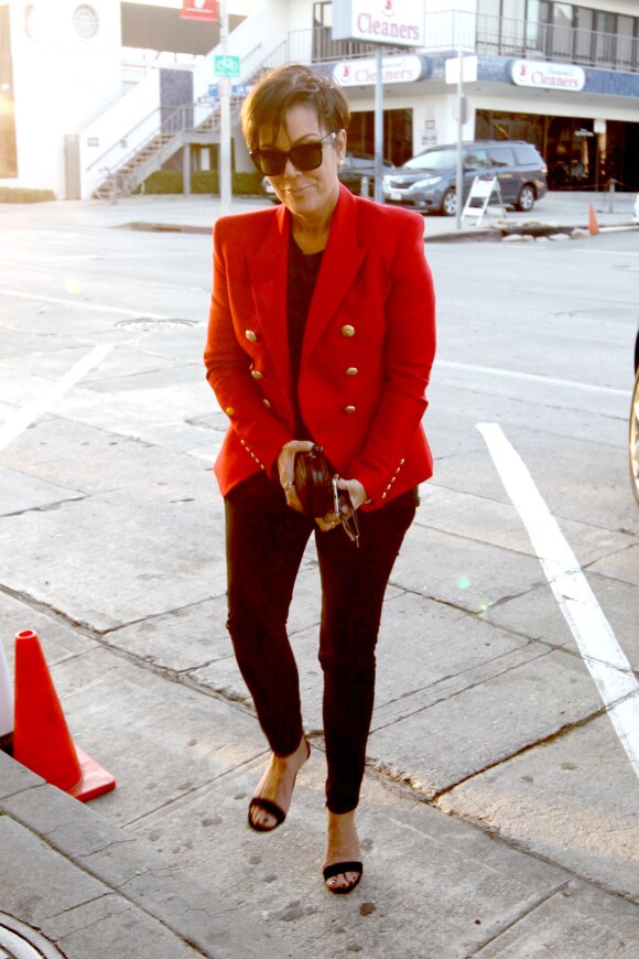 Kris Jenner arrive au Craig's à West Hollywood, Los Angeles, le 20 mai 2015.