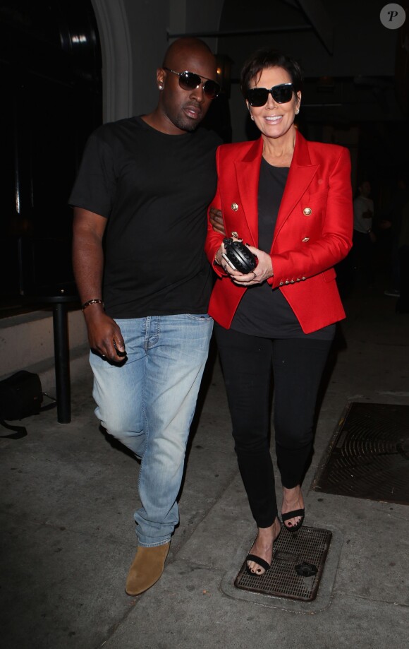 Kris Jenner et son compagnon Corey Gamble quittent le Craig's à West Hollywood, Los Angeles, Cle 20 mai 2015.