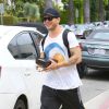 Ryan Phillippe à la sortie de son cours de gym à West Hollywood, le 14 mai 2015 "The Lincoln Lawyer" actor Ryan Phillippe turns the tables on the paparazzi as he leaves the gym on May 14, 2015 in West Hollywood14/05/2015 - Hollywood