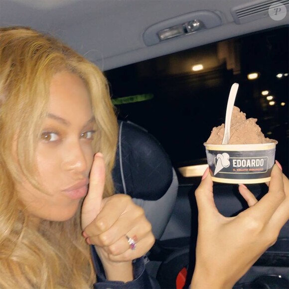 Beyoncé, fan des glaces bio Edoardo à Florence. Mai 2015.