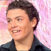 Kev Adams à 14 ans dans 'Attention à la marche' : Des images collector