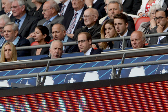 Le prince William, président de la FA (Football Association), assistait le 30 mai 2015 à Wembley (Londres) à la finale de la FA Cup. Fervent supporter d'Aston Villa, le duc de Cambridge a eu la douleur de voir ses Villans défaits 4 à 0 par les Gunners d'Arsenal.