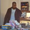 Kanye West fait du shopping dans la boutique pour enfants Trico Field, à SoHo. New York, le 1er juin 2015.