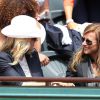 Alice Taglioni et Anne Gravoin lors du tournoi de tennis de Roland-Garros à Paris le 3 juin 2015